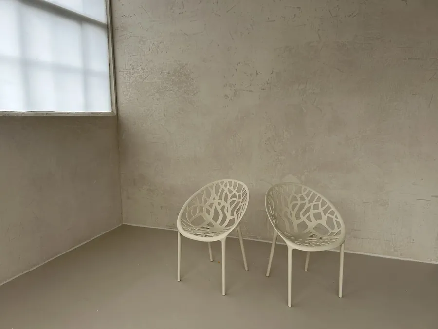 Stuhl-Paar – Gaia Studio